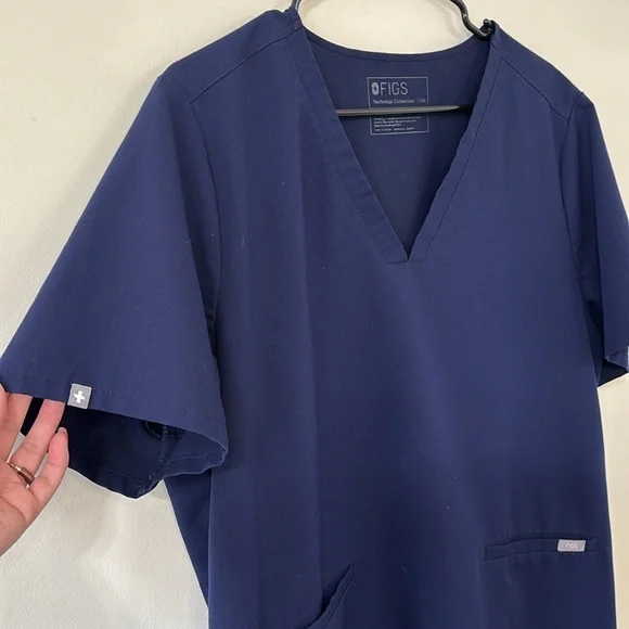 FIGS Casma Three-Pocket Scrub Top Navy Size XXL - Picture 5 of 9